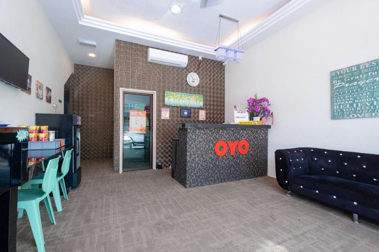 Oyo 89981 Nyamanya Hotel Kuantan Ngoại thất bức ảnh