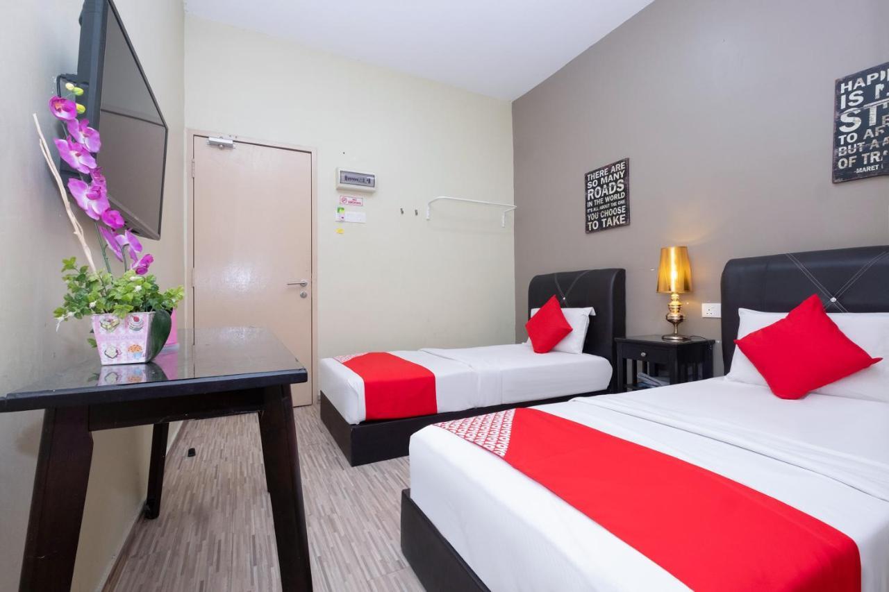 Oyo 89981 Nyamanya Hotel Kuantan Ngoại thất bức ảnh