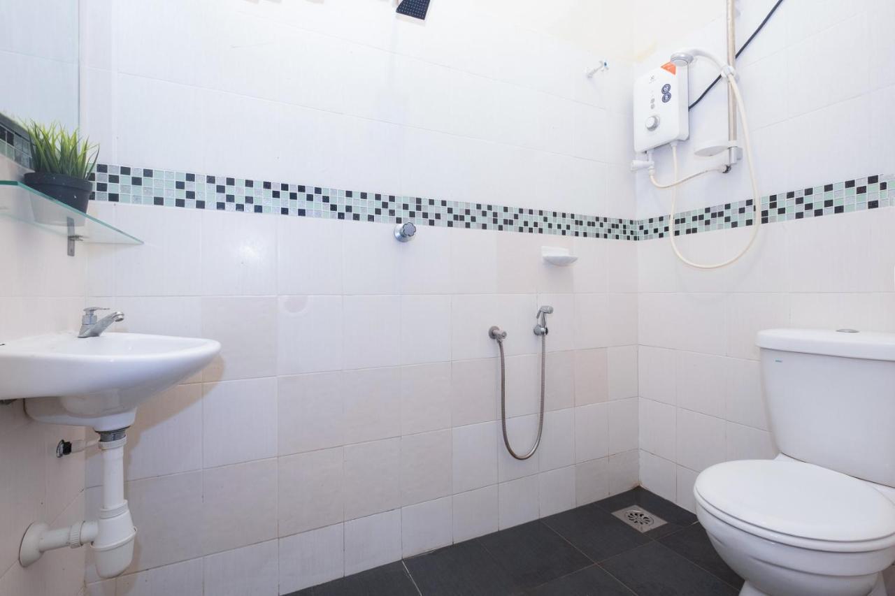 Oyo 89981 Nyamanya Hotel Kuantan Ngoại thất bức ảnh