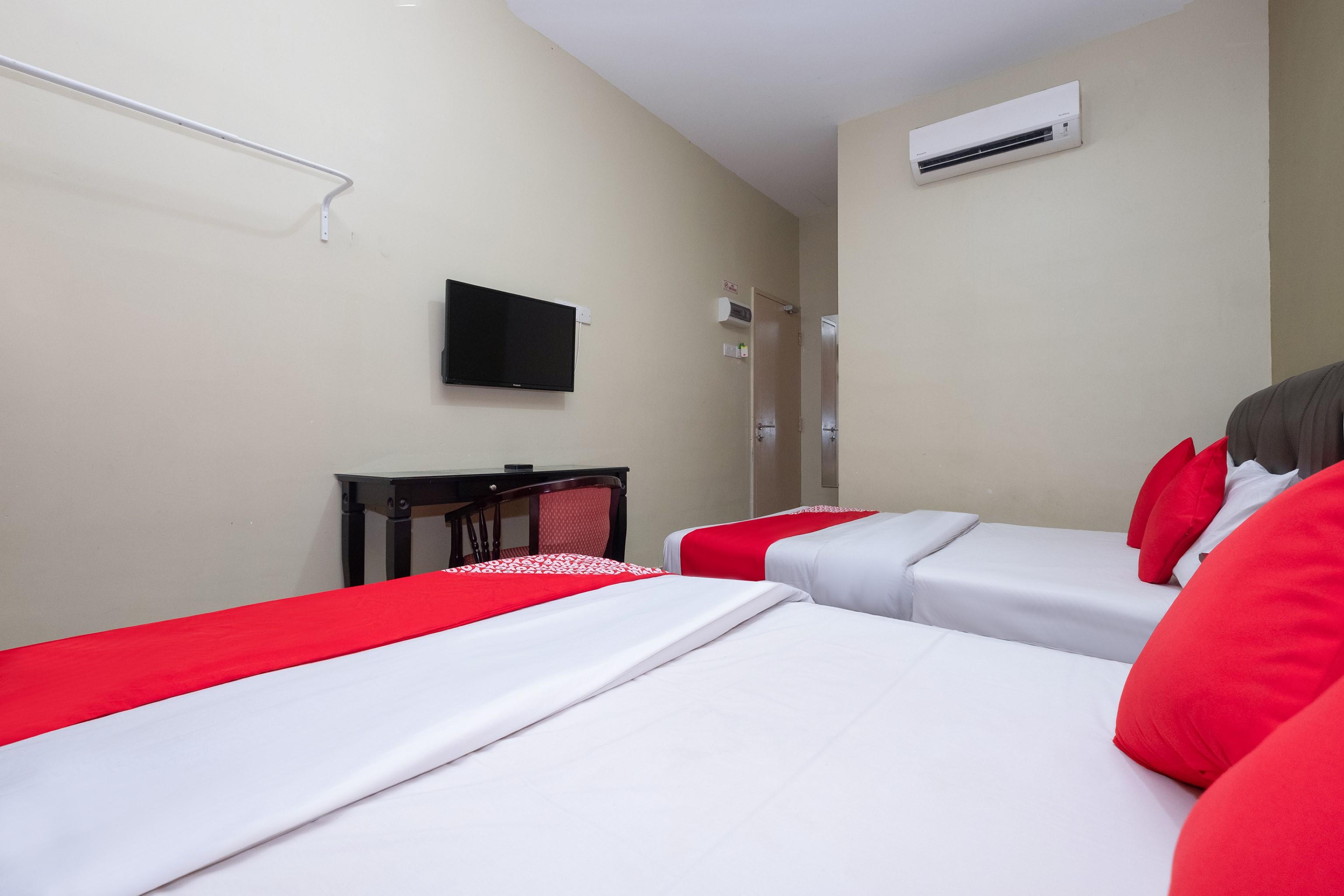 Oyo 89981 Nyamanya Hotel Kuantan Ngoại thất bức ảnh
