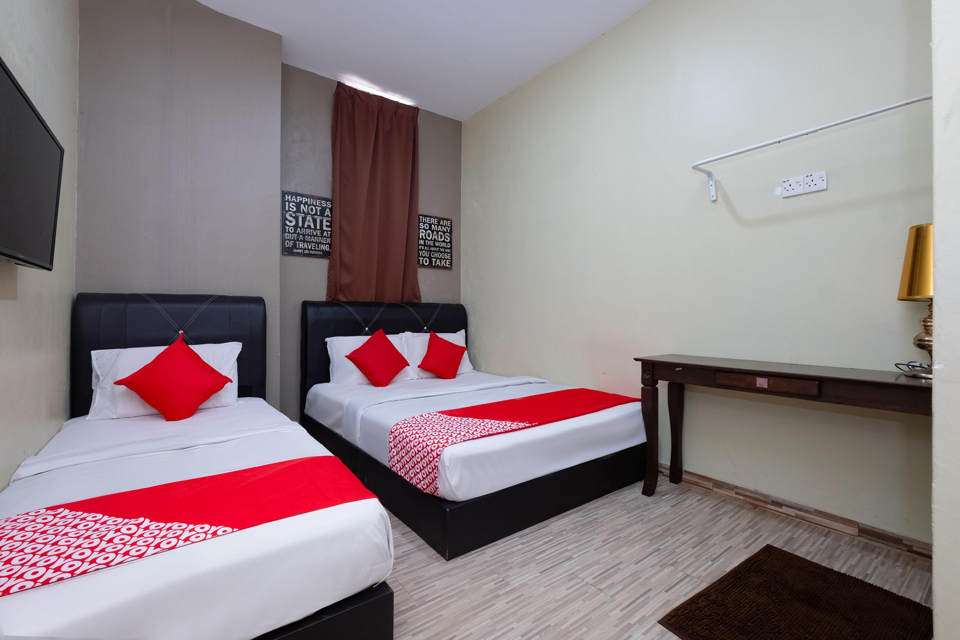 Oyo 89981 Nyamanya Hotel Kuantan Ngoại thất bức ảnh