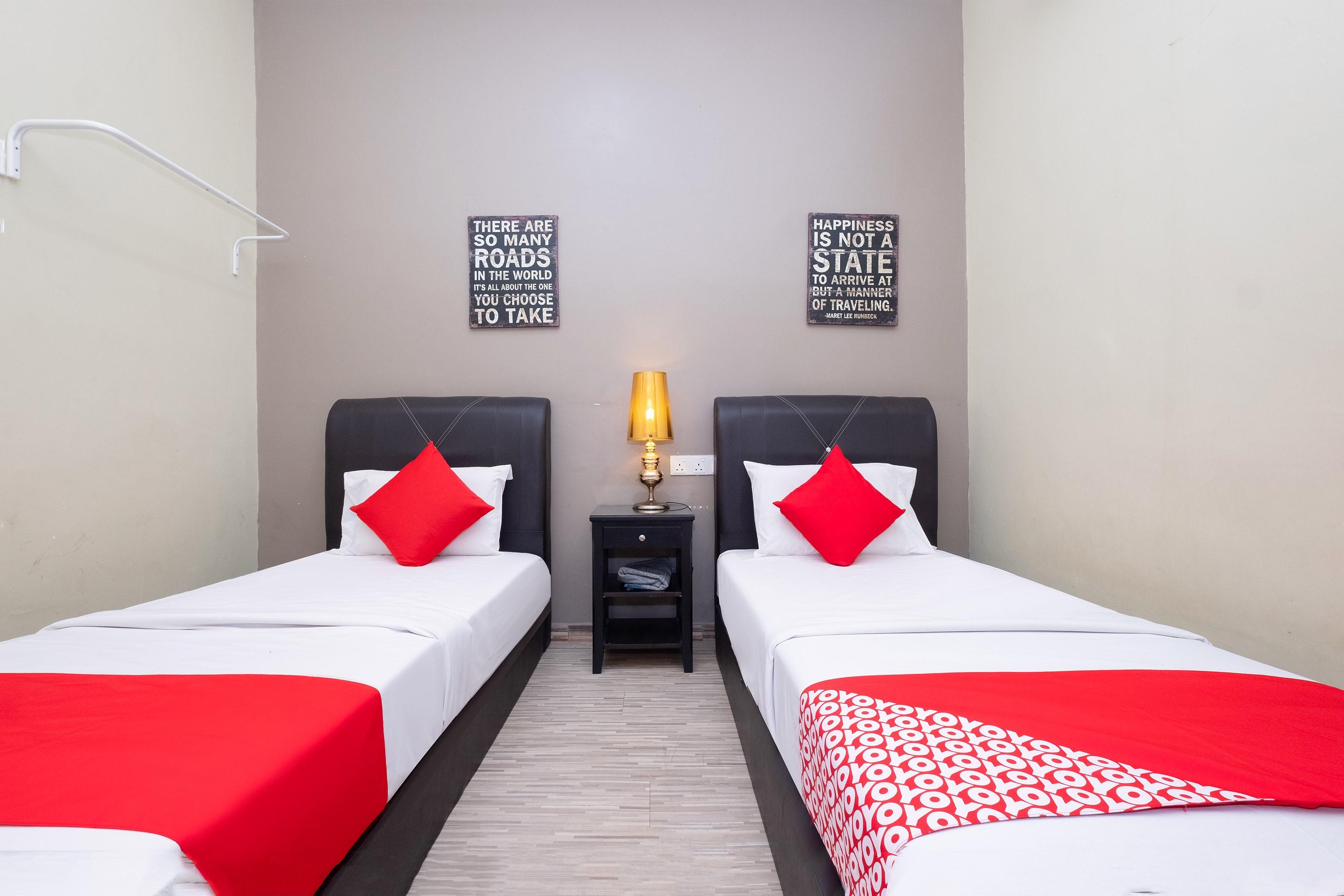 Oyo 89981 Nyamanya Hotel Kuantan Ngoại thất bức ảnh