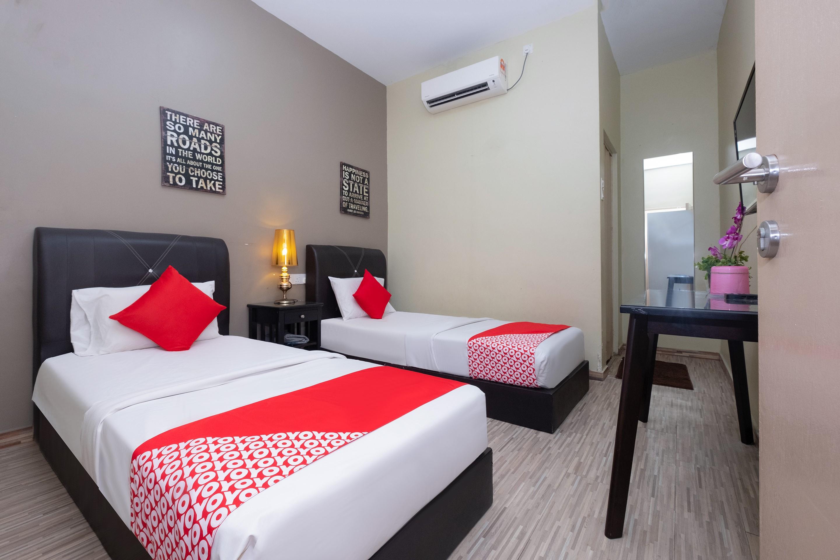 Oyo 89981 Nyamanya Hotel Kuantan Ngoại thất bức ảnh
