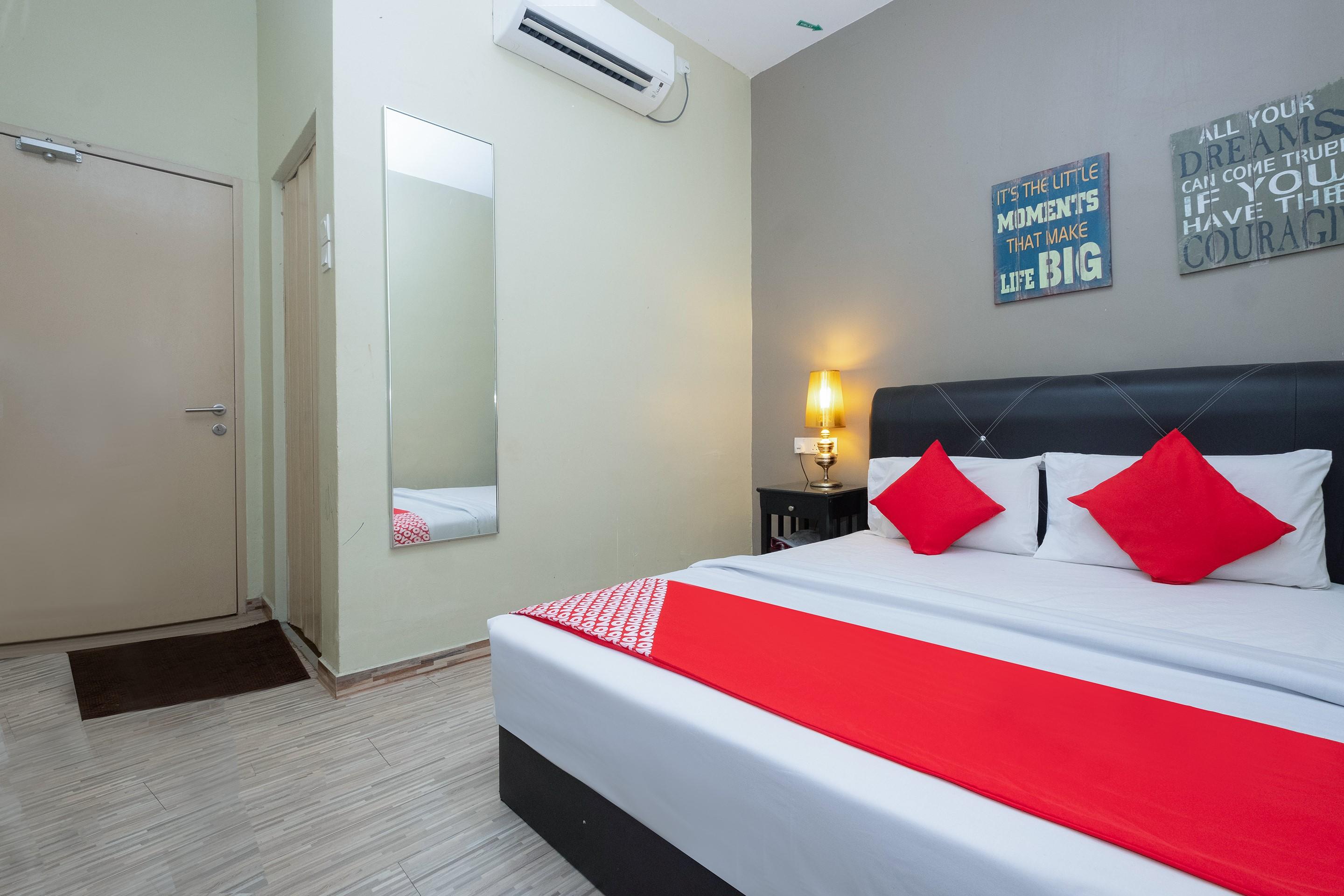 Oyo 89981 Nyamanya Hotel Kuantan Ngoại thất bức ảnh