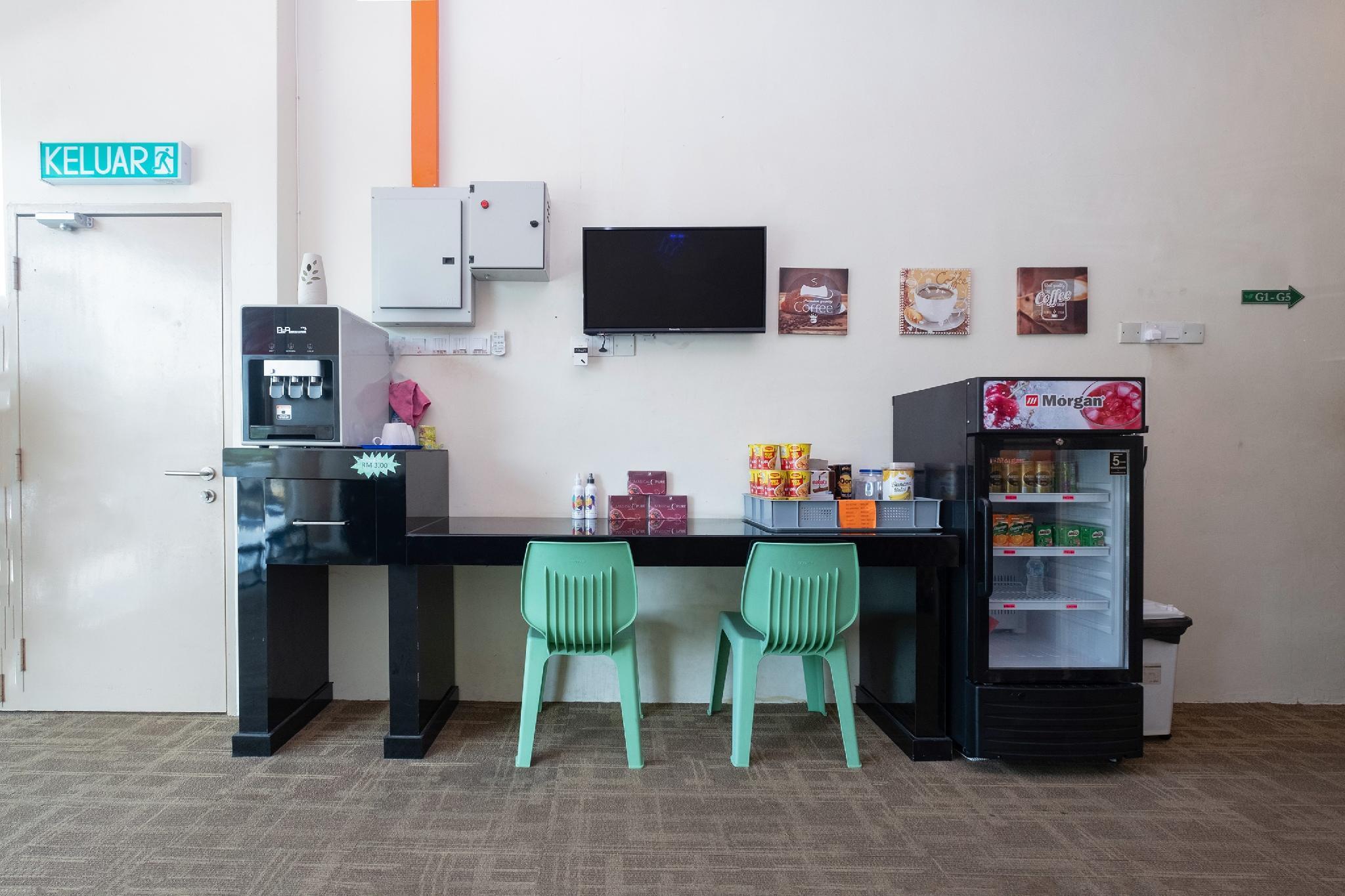 Oyo 89981 Nyamanya Hotel Kuantan Ngoại thất bức ảnh